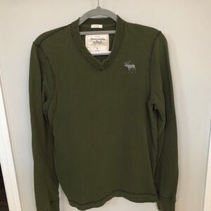 Abercrombie & Fitch Men's Olive V-Neck Sweater
